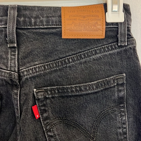 Levi’s Ribcage Cropped Bootcut Jeans - Picture 3 of 6